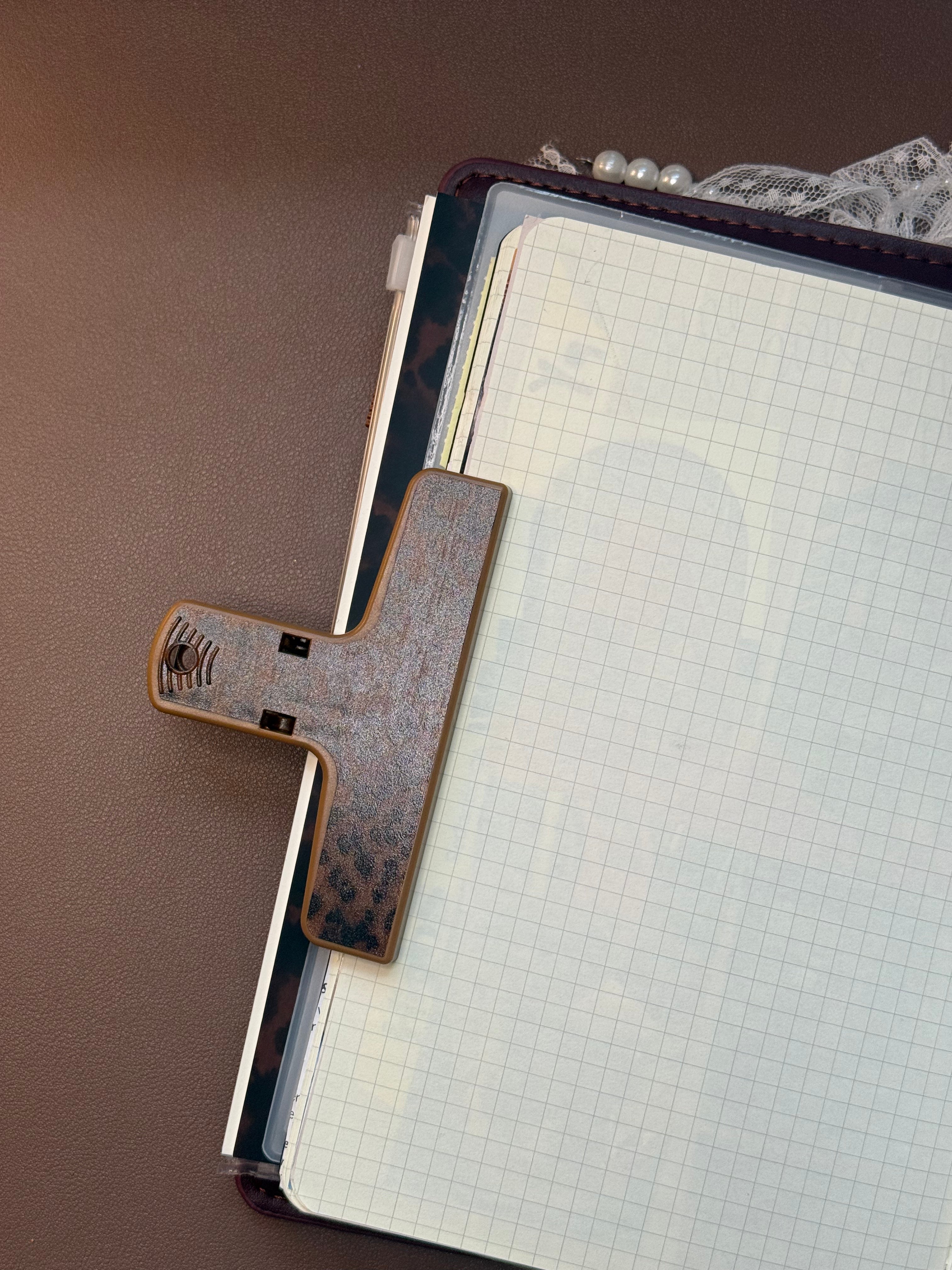 Leopard Journal Clip